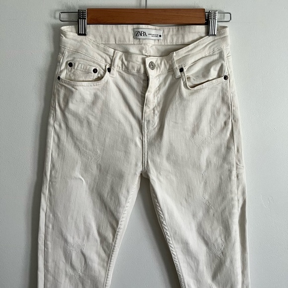 Zara White Cream Distressed Skinny Ankle High Rise Jeans - Picture 3 of 7